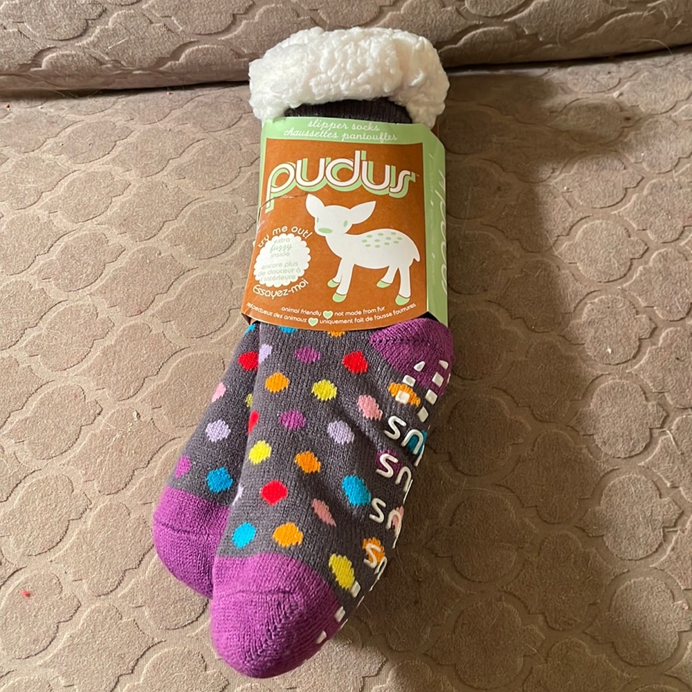 NEW PUDUS slipper socks.